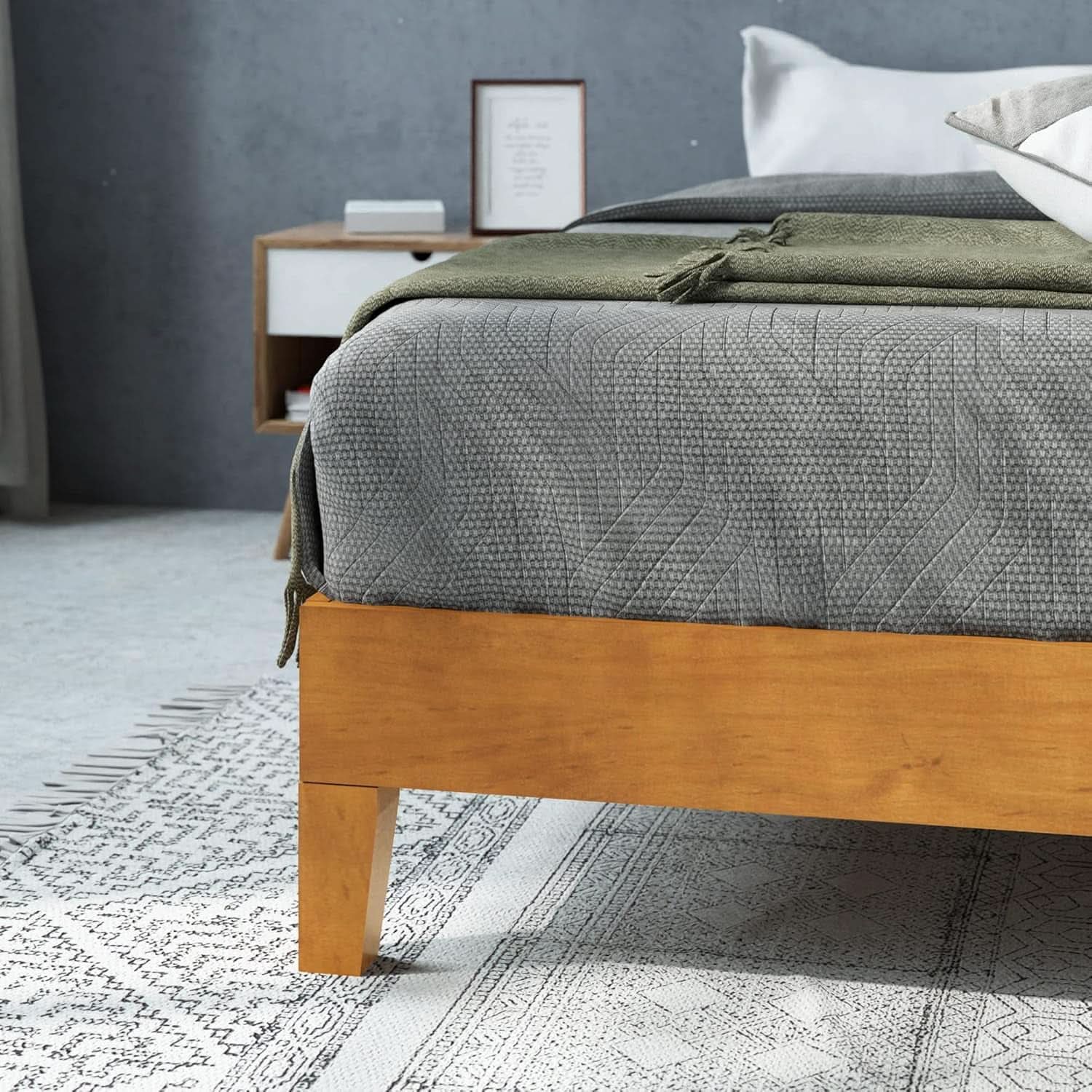 Queen Rustic Pine Solid Wood Platform Bed Frame With Slats