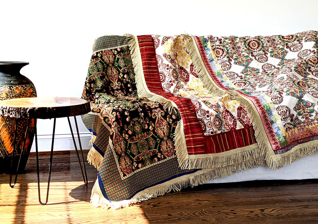 Tache Elegant Ivory Colorful Ornate Paisley Woven Tapestry Tablecloth (18193)