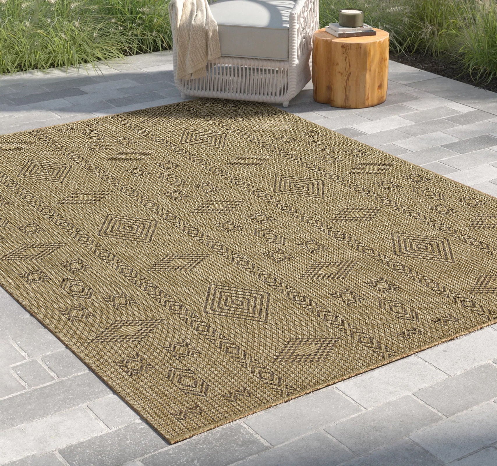 Earth - 2'7" X 7'3" Indoor, Outdoor Area Rug - Jute, Mocha