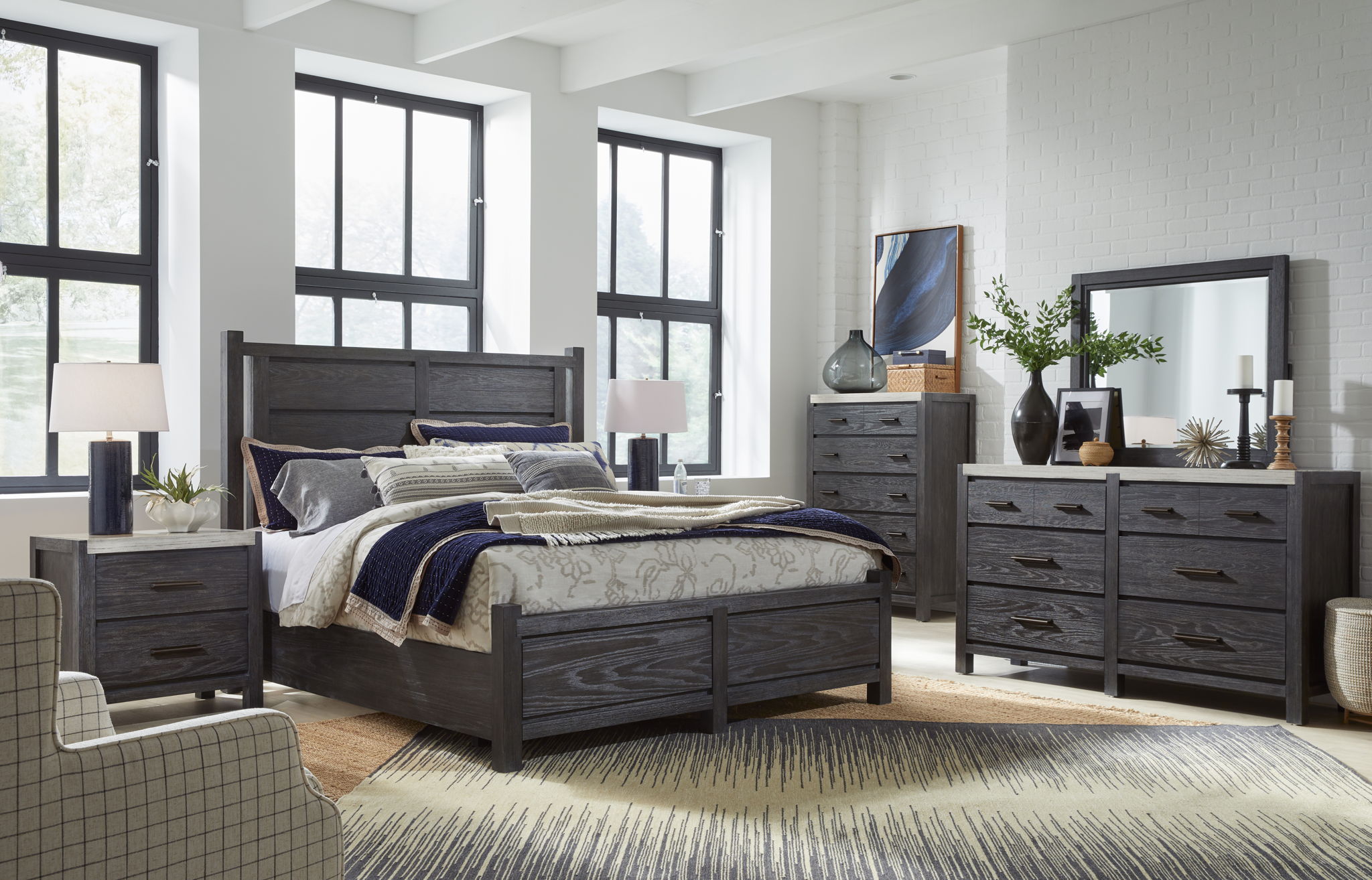 Plum Creek - Drawer Chest