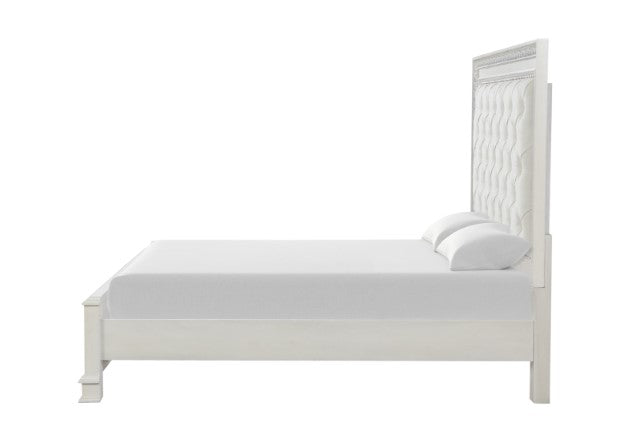 Stella Mia - 4 Pc Queen Bedroom Set