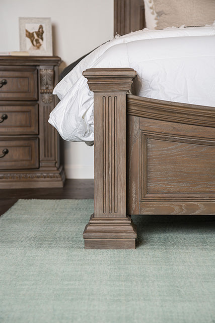 Seven Oaks - 4 Pc Queen Bedroom Set