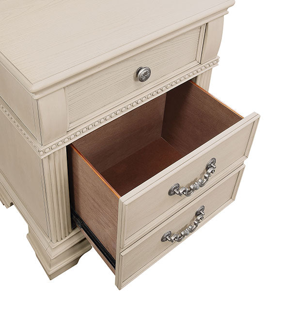 Pamphilos - 5 Pc Queen Bedroom Set