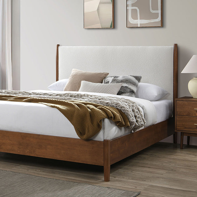Thusis - E.King Bed